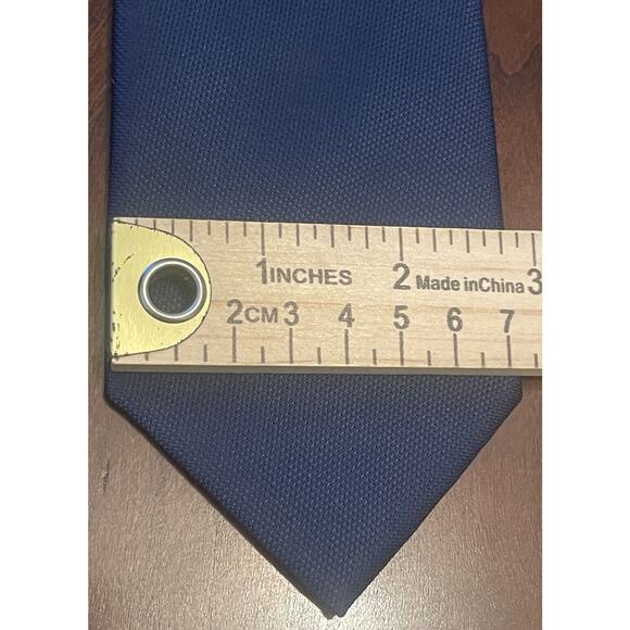 Van Heusen Blue 100% Polyester Men’s Neck Tie Made In China - Picture 4 of 9